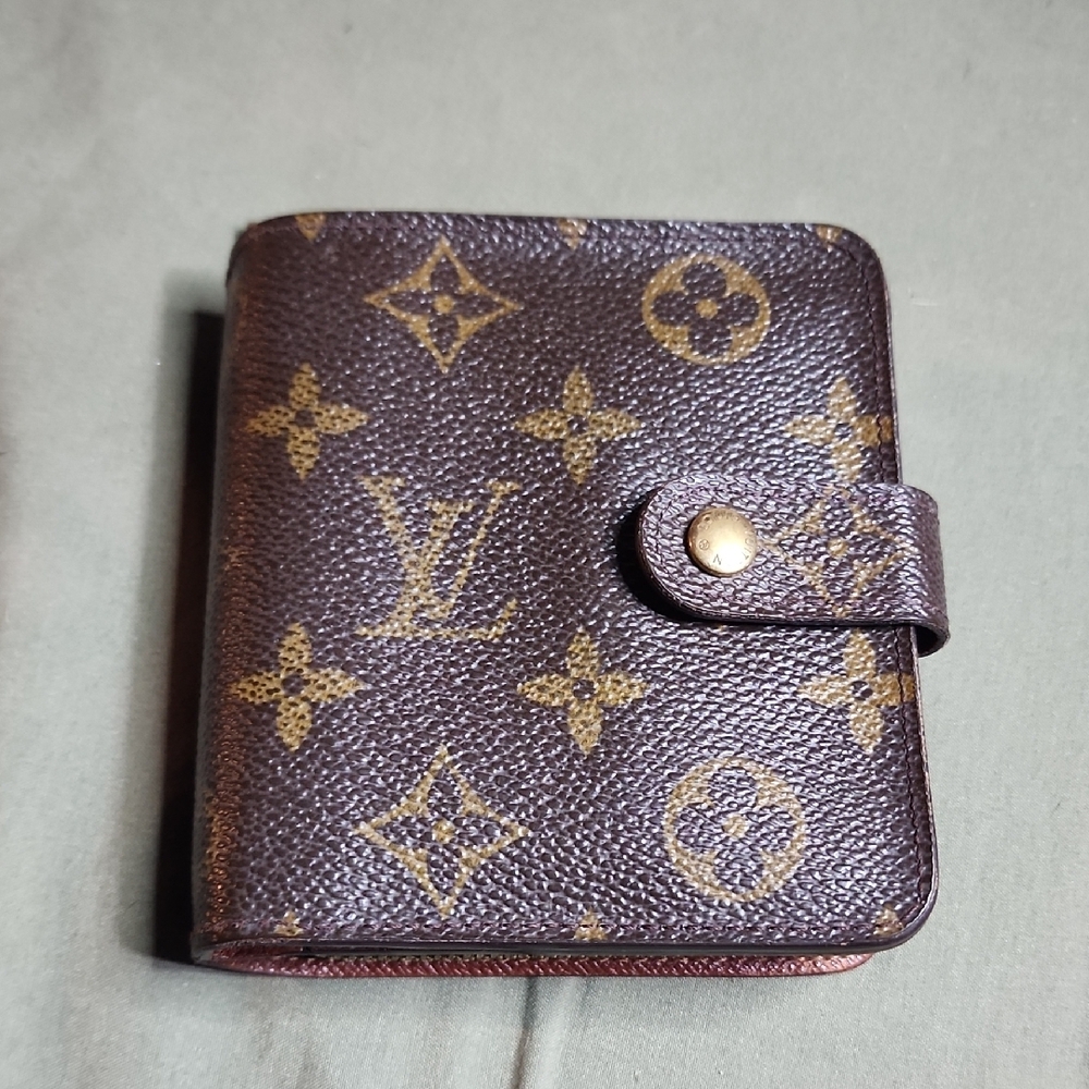Louis Vuitton Monogram Wallet